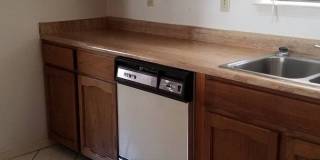 Home For Rent - Great Location on the Westside w/ Refrigerated Air! Gallery 12