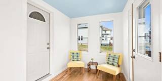 Available October - 3 Bedroom House with a Huge Garage! Gallery 6