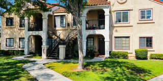 Mira Mesa Two Master Bedroom Upper Level Corner Condo Gallery 1