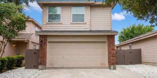 Beautiful home in the desirable Gardens at Woodlake community! Gallery 1