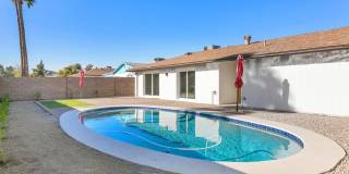 2333 E Paradise Drive Gallery 4