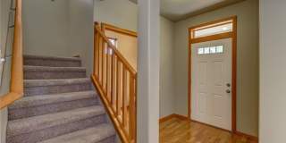 Park-Like Setting, 3+ Bedrooms, Great location - Kona Ct Gallery 5