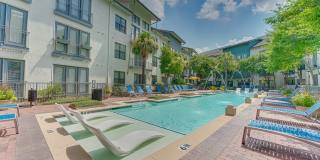 Montrose on Fitzhugh Gallery 1