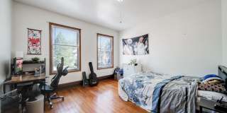 4 or 5 Bedroom Right off of High St - OSU Campus Gallery 9