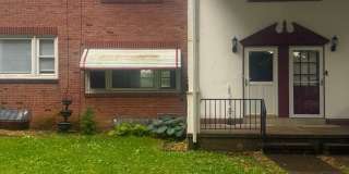 3 Bedroom 1 Bathroom Rental Gallery 1