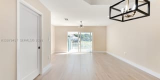 14325 SW 121st Pl Gallery 8