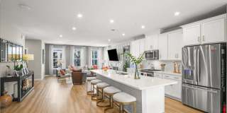 43756 TRANSIT Square Gallery 13