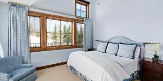 1950 Faraway Road Gallery 17