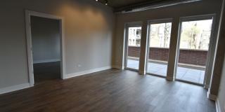 3833 N Broadway Gallery 75