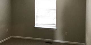 Spacious 3BR Townhome w/ Garage | Great Location Near I-81 Gallery 10