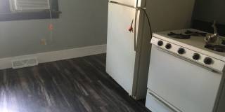 1 Bedroom, 1 Bath Duplex located at 313 Dearborn Waterloo, IA Gallery 6