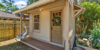 Charming Parkside 2-Bedroom Home Near Daffin Park with Fenced Yard & Patio Gallery 32