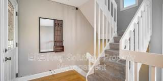 2132 Gilbert Ave. Gallery 25