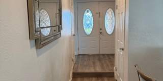 Spacious 3 Bedroom 2 Bath with a Den and Fireplace! Gallery 6