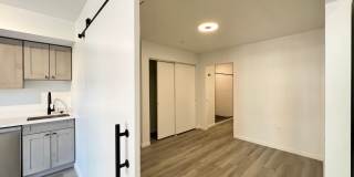 725 W Pratt Gallery 39