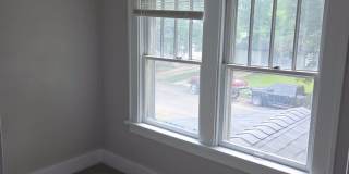 Spacious 4-Bedroom Home in Peoria — Dog-Friendly & Move-In Ready! Gallery 11