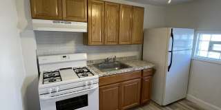 412 North Holly Street Gallery 6