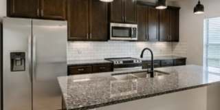 Charming 4BR House in Braselton Gallery 1