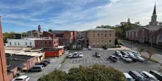 Beautifully Furnished 1/1 Apartment in Downtown Broad St.- $2,350 Gallery 28