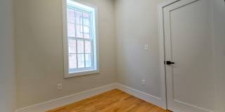 Bay Village 2 Bed – Prime Location w/ Laundry Gallery 12