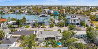 Coastal Luxury Living Just Minutes from Madeira Beach - 3bed | 2 bath Gallery 6