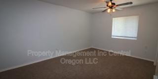 2010 NE Full Moon Dr Gallery 16