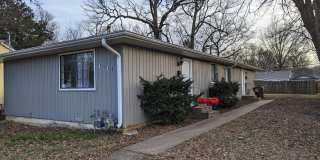 1910 East Monroe Street - B 1910 East Monroe Street - B Gallery 1