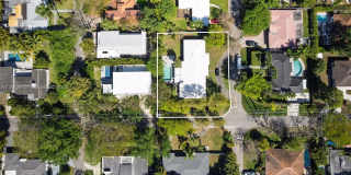 501 NE 51st St Gallery 32