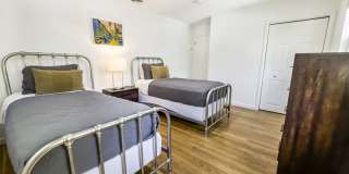 235 Cardinal Medeiros Avenue - 1 Gallery 16