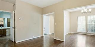 1947 WATERFORD PLACE Gallery 17