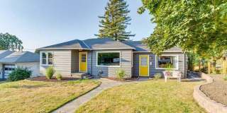 Prime Oregon City Location - Three Bedroom Bungalow, Completely Renovated, Beautiful Backyard !!! Prime Oregon City Location - Three Bedroom Bungalow, Completely Renovated, Beautiful Backyard !!! Gallery 1