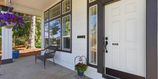 Beautifully Updated 5BR Home with Designer Kitchen, Main-Level Suite & Private Backyard Oasis Near Progress Ridge Gallery 5