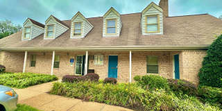 Sail into this 2BR 1BA at the Mayflower Condominiums in Alexandria includes utilities Gallery 25