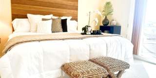 5950 PELICAN BAY Plaza S Gallery 24