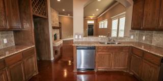 Available Now: 4 bedroom house Gallery 9