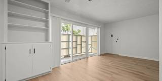 928 4th Street Gallery 20