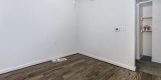 Element on the Loop Gallery 6