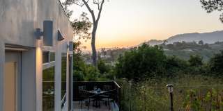2534 Whitney Avenue Gallery 29