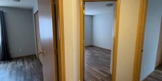 Single Level House - Move-in Ready Early July Gallery 16