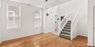 1956 Senate Street Gallery 9