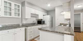 Charming 2BR Condo – Walk to the Beach! First Floor Unit with Upgrades & Amenities Charming 2BR Condo – Walk to the Beach! First Floor Unit with Upgrades & Amenities Gallery 7
