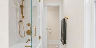 4912 N Winchester Avenue Gallery 16