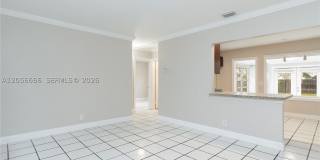 1125 NE 10th Ave Gallery 4