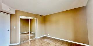Stunning 2BD/2BA Condo in Downtown! With Parking and Washer/Dryer! Stunning 2BD/2BA Condo in Downtown! With Parking and Washer/Dryer! Gallery 11