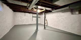8 W Lutton St Gallery 5