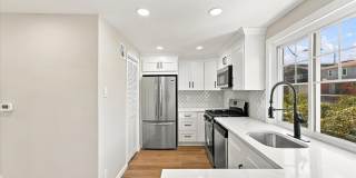 13 LAUREL CT Gallery 1