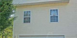 Coming Soon-Fabulous Townhome w/TWO or THREE Car Garage! Gallery 1