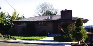 Spectacular Water View of Puget Sound and Mount Rainier Gallery 1
