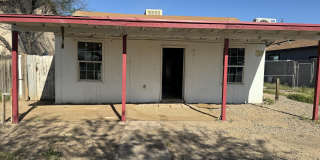 1711 S 28TH Drive Gallery 1