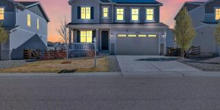 Bright & Modern 4‑Year‑Old Home in Copperleaf — Large Yard + Cozy Patio Gallery 1